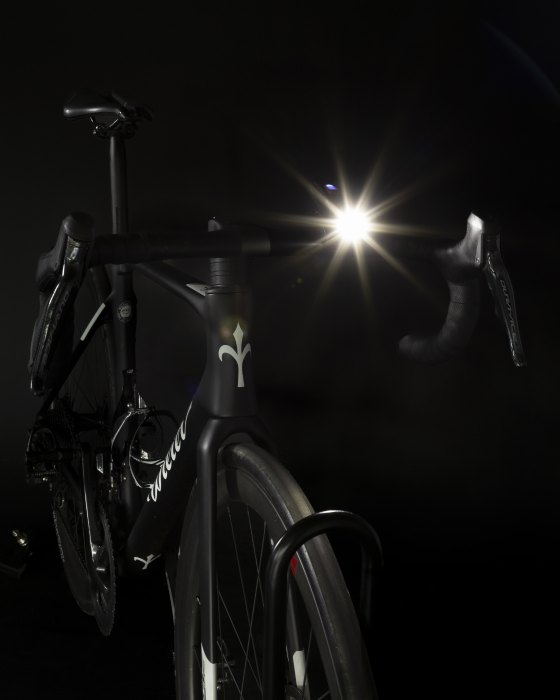 Přední světlo FORCE STOGIE 900 LM, USB