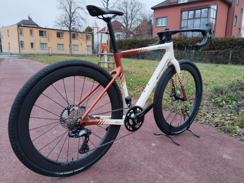 BOTTECCHIA Gravel OVERLAND Shimano GRX 825 Di2 24s M