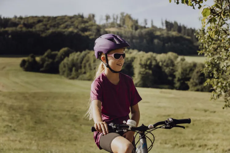 Dětská přilba FORCE ZEBU s blikačkou, fialová XS-S